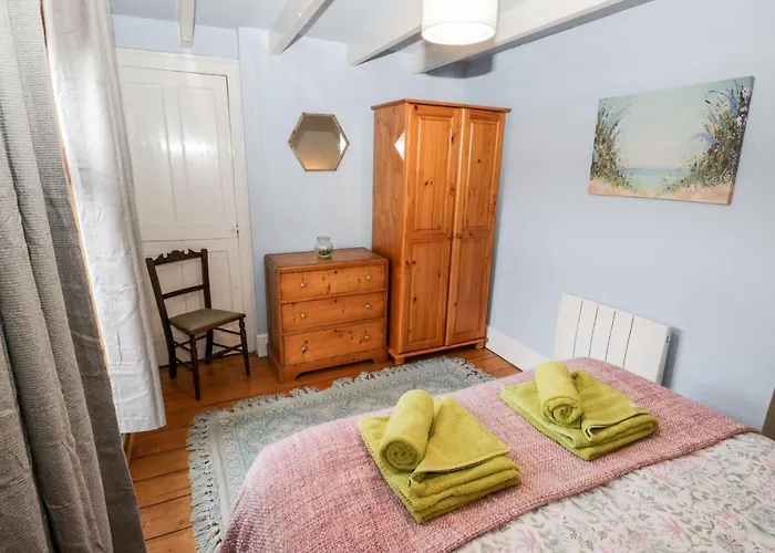 Stonegarth * Saltburn-by-the-Sea